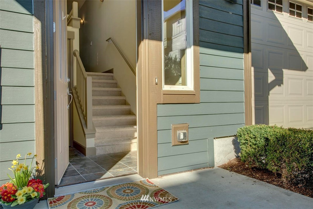 2115 201st Place Southeast, Unit J1 Bothell, WA 98012 - Photo 4 of 25