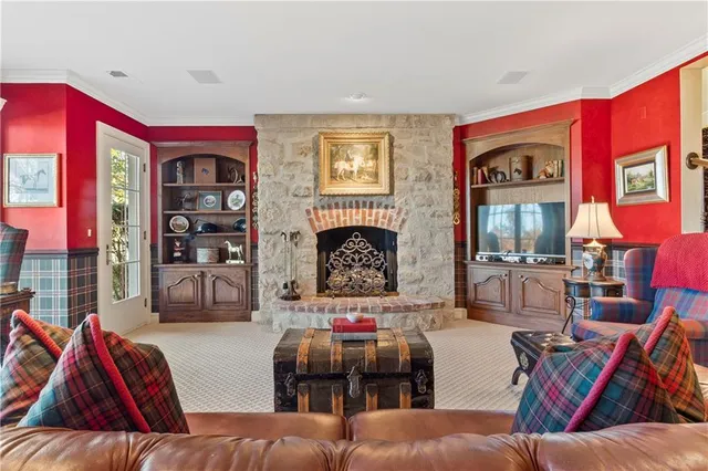 $2,150,000 | 360 East Loch Lloyd Parkway, Loch Lloyd, MO 64012