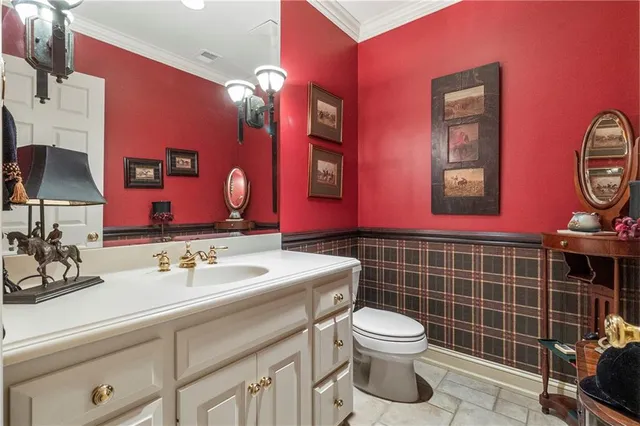 $2,150,000 | 360 East Loch Lloyd Parkway, Loch Lloyd, MO 64012