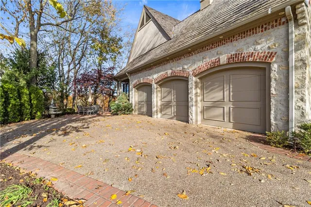 $2,150,000 | 360 East Loch Lloyd Parkway, Loch Lloyd, MO 64012