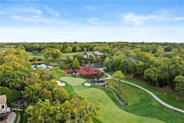 $2,150,000 | 360 East Loch Lloyd Parkway, Loch Lloyd, MO 64012