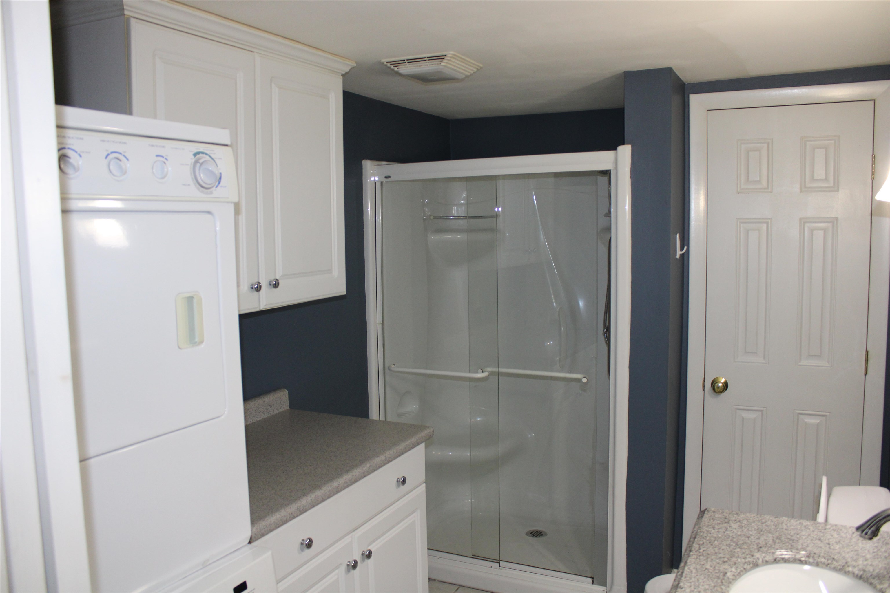84 Overcliff Road St. Johnsbury, VT 05819 - Photo 4 of 16 Gallery Image 4