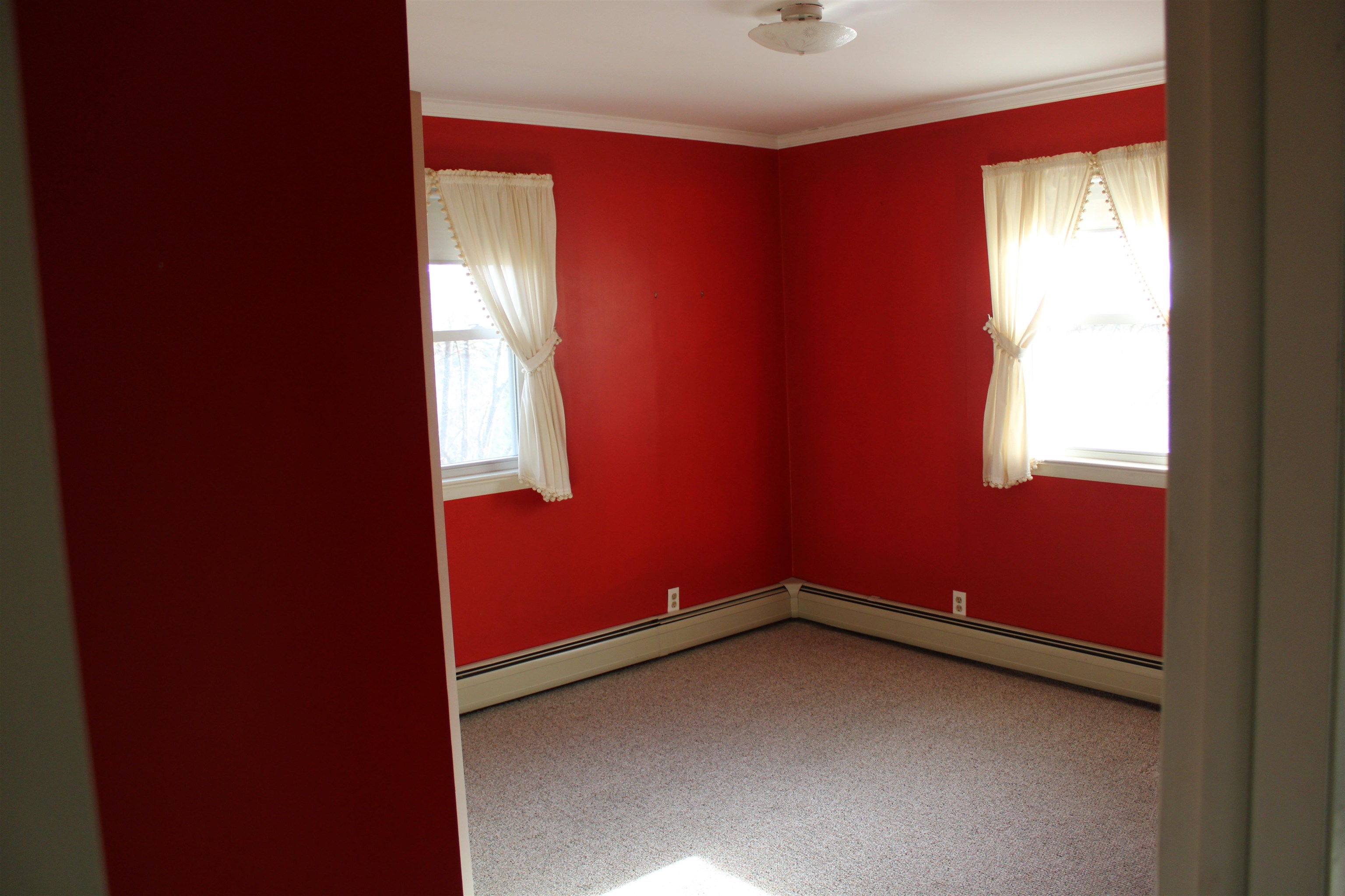 84 Overcliff Road St. Johnsbury, VT 05819 - Photo 5 of 16 Gallery Image 5