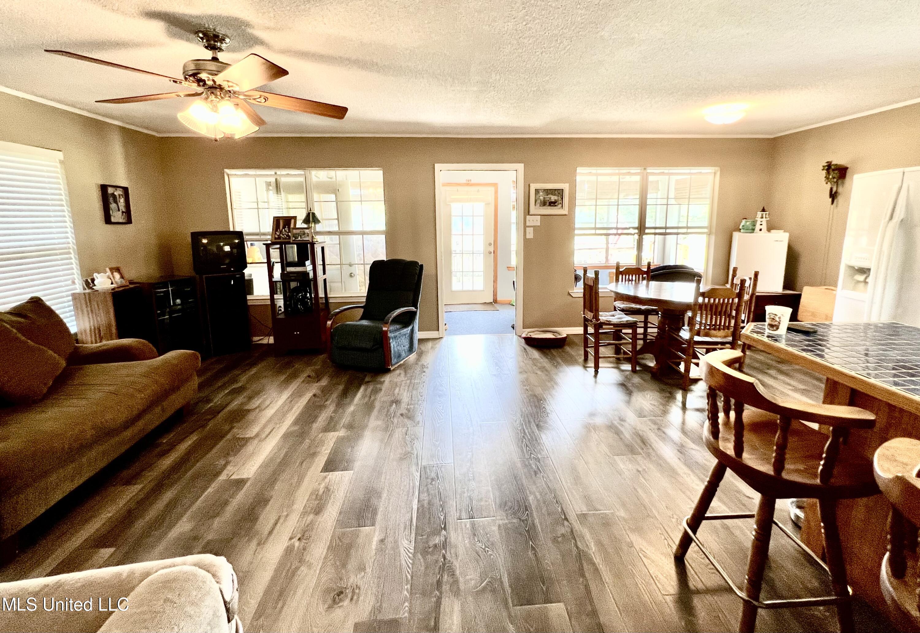 124 Plum Bluff Road Lucedale, MS 39452 - Photo 8 of 46 44932111-9FAD-4227-8D99-F16421C2F5A8