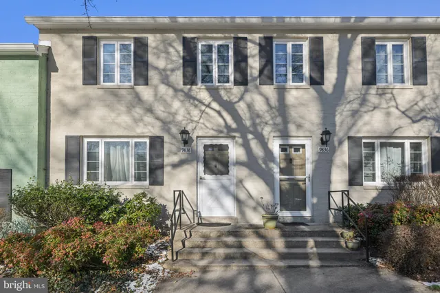 $419,900 | 9838 Hollow Glen Place, Unit 2544, Silver Spring, MD 20910