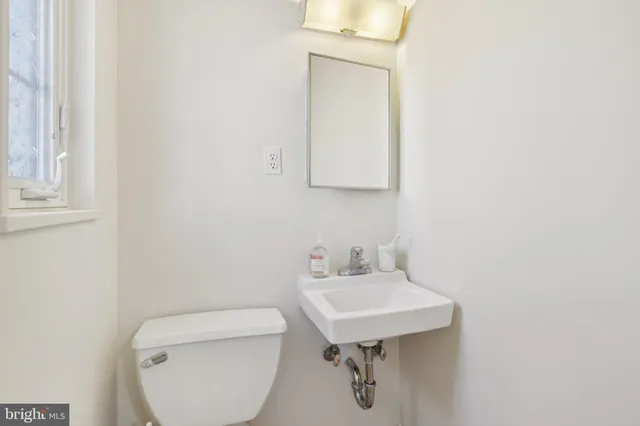 $419,900 | 9838 Hollow Glen Place, Unit 2544, Silver Spring, MD 20910