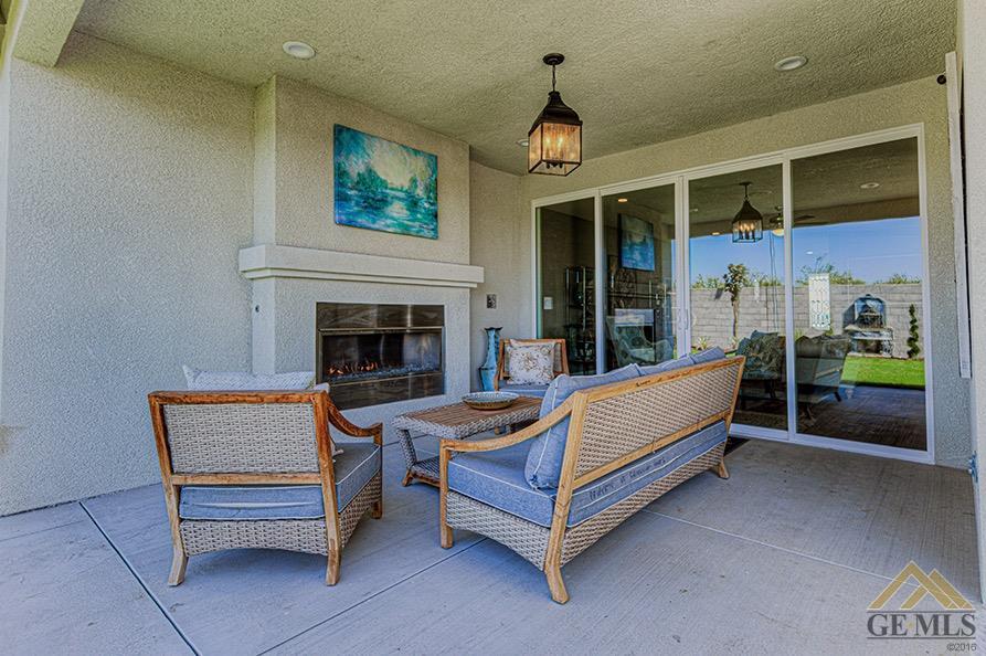 Undisclosed Address Bakersfield, CA 93311 - Photo 9 of 9 a bed room with a bed and a balcony