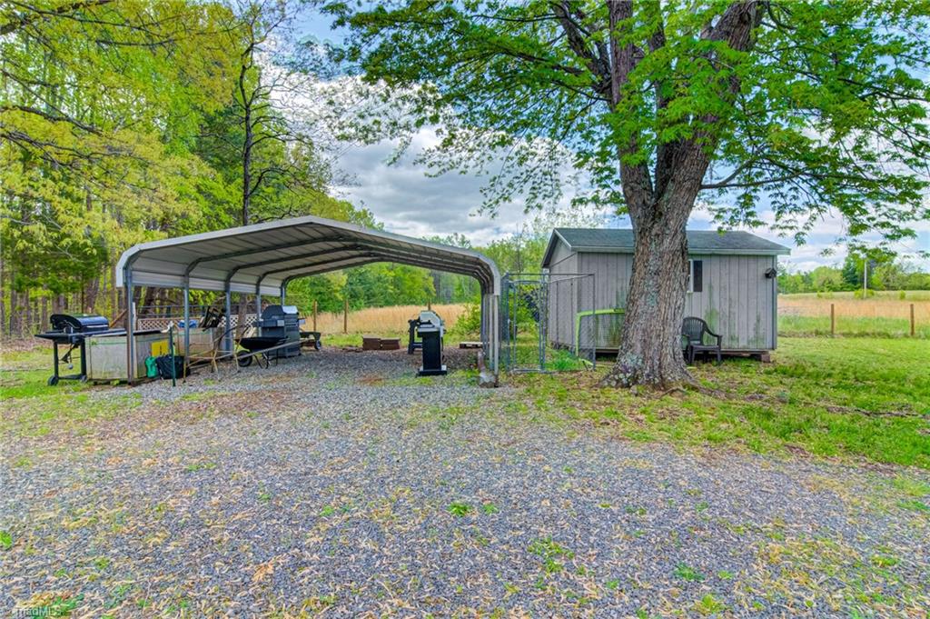 946 Rice Road Reidsville, NC 27320 - Photo 25 of 41 Gallery Image 25