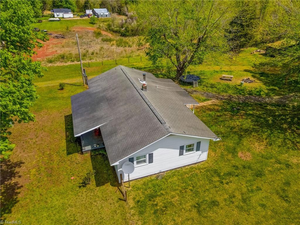 946 Rice Road Reidsville, NC 27320 - Photo 36 of 41 Gallery Image 36