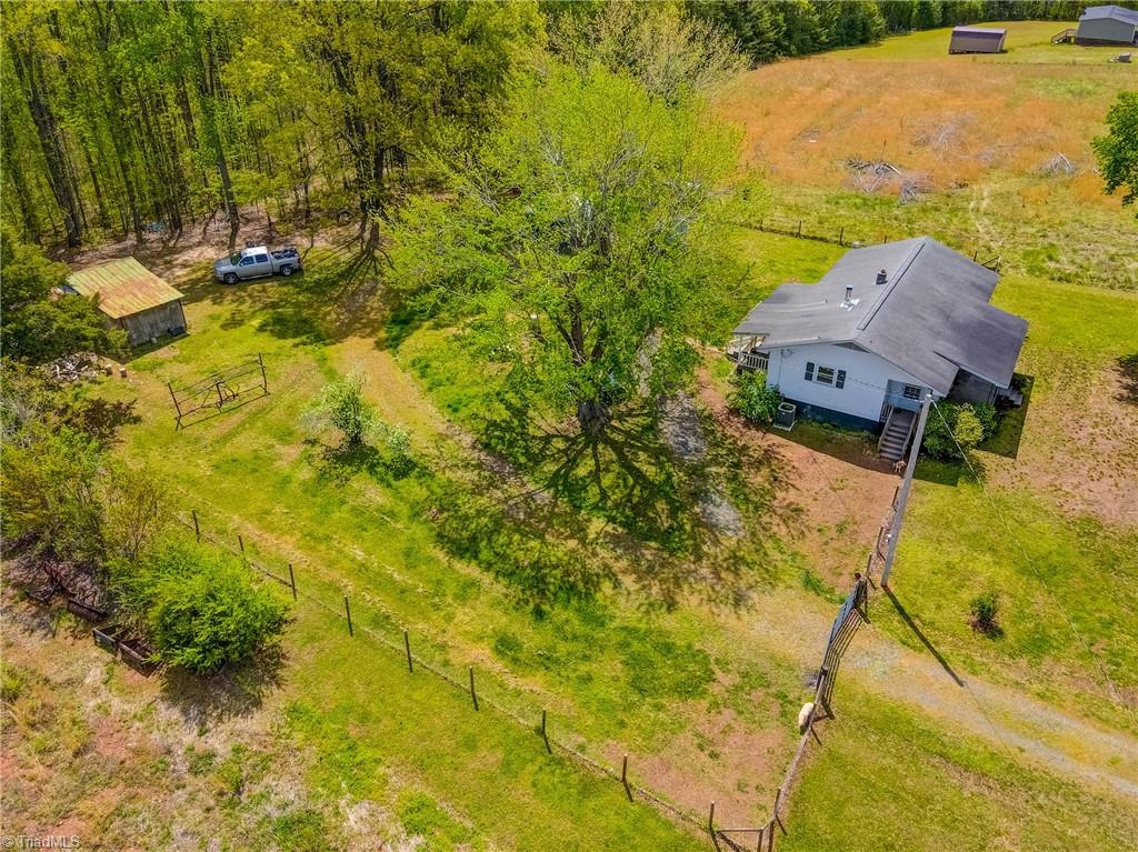 946 Rice Road Reidsville, NC 27320 - Photo 38 of 41 Gallery Image 38