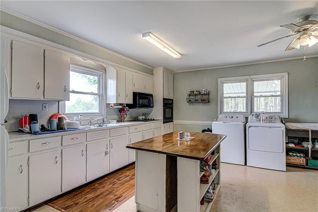 946 Rice Road Reidsville, NC 27320 - Photo 9 of 41 Gallery Image 9