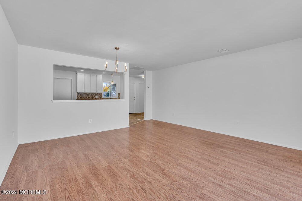 7 Briarcliff Court Freehold, NJ 07728 - Photo 12 of 24 dsc07795_698