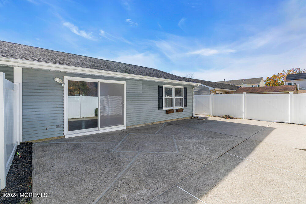 7 Briarcliff Court Freehold, NJ 07728 - Photo 18 of 24 dsc07865_375