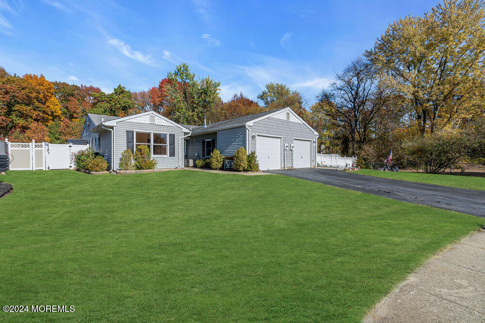 7 Briarcliff Court Freehold, NJ 07728 - Photo 21 of 24 dsc07890-1_642