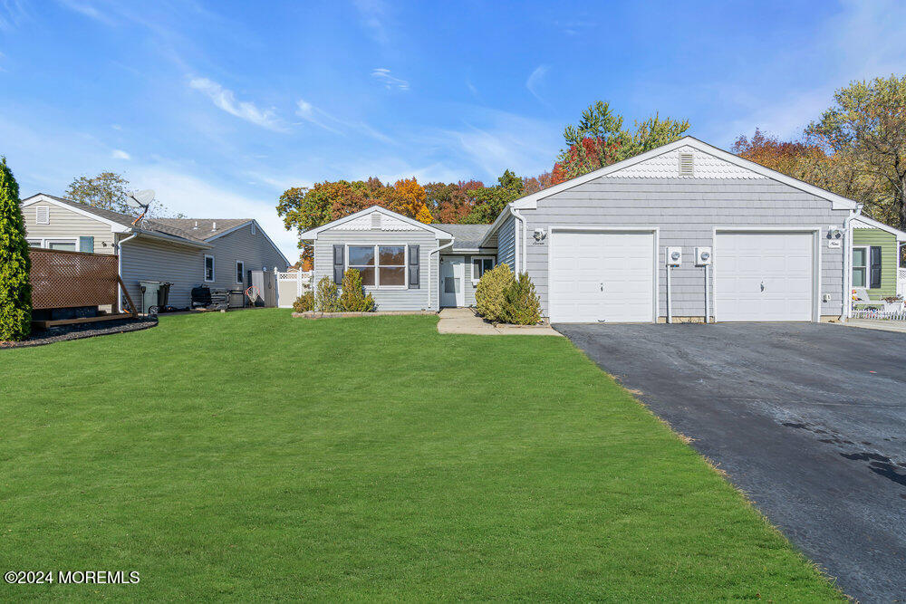 7 Briarcliff Court Freehold, NJ 07728 - Photo 23 of 24 dsc07905-1_849