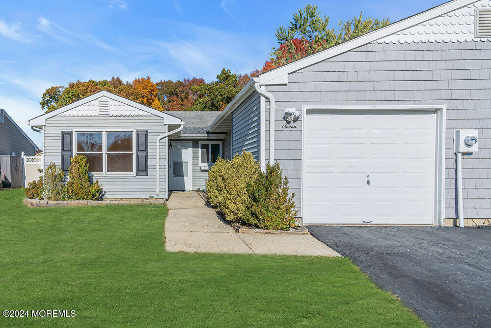 7 Briarcliff Court Freehold, NJ 07728 - Photo 24 of 24 dsc07915-1b_746