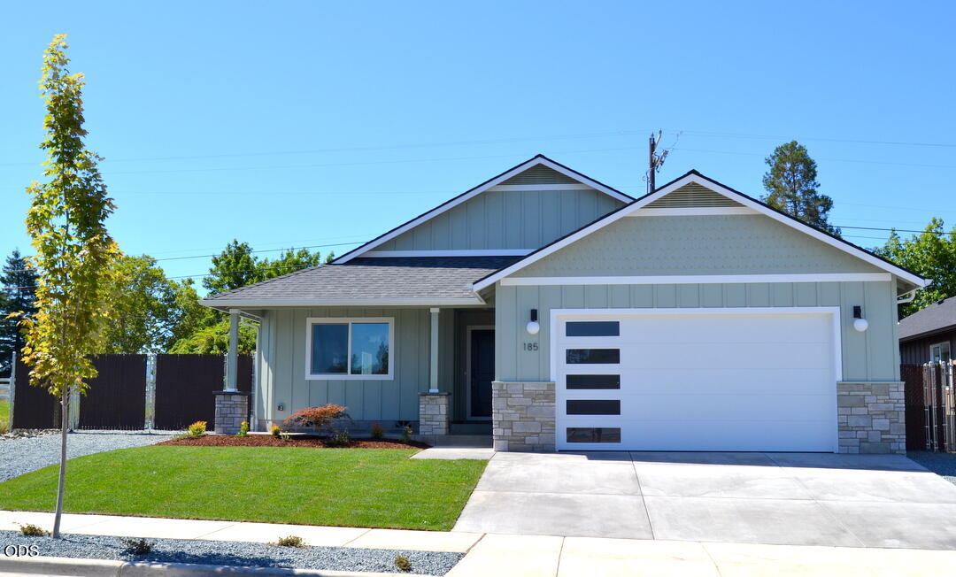 185 Southwest Rock Gulch Road Grants Pass, OR 97527 - Photo 1 of 31 Gallery Image 1