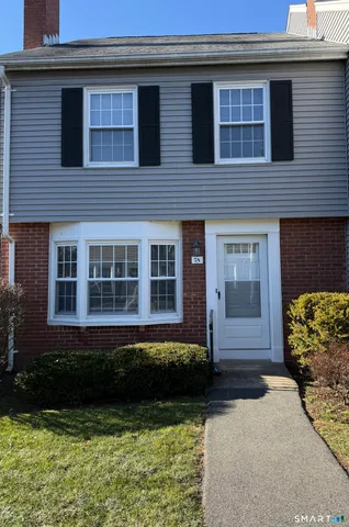 $2,400 | 7 Barrington Drive, Unit A, Wethersfield, CT 06109