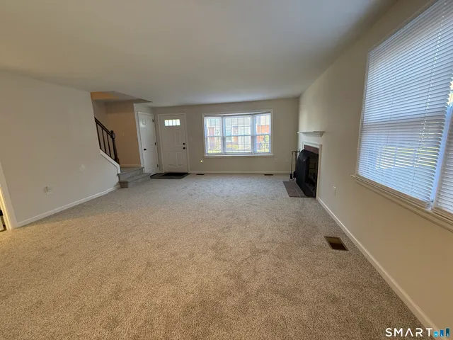 $2,400 | 7 Barrington Drive, Unit A, Wethersfield, CT 06109