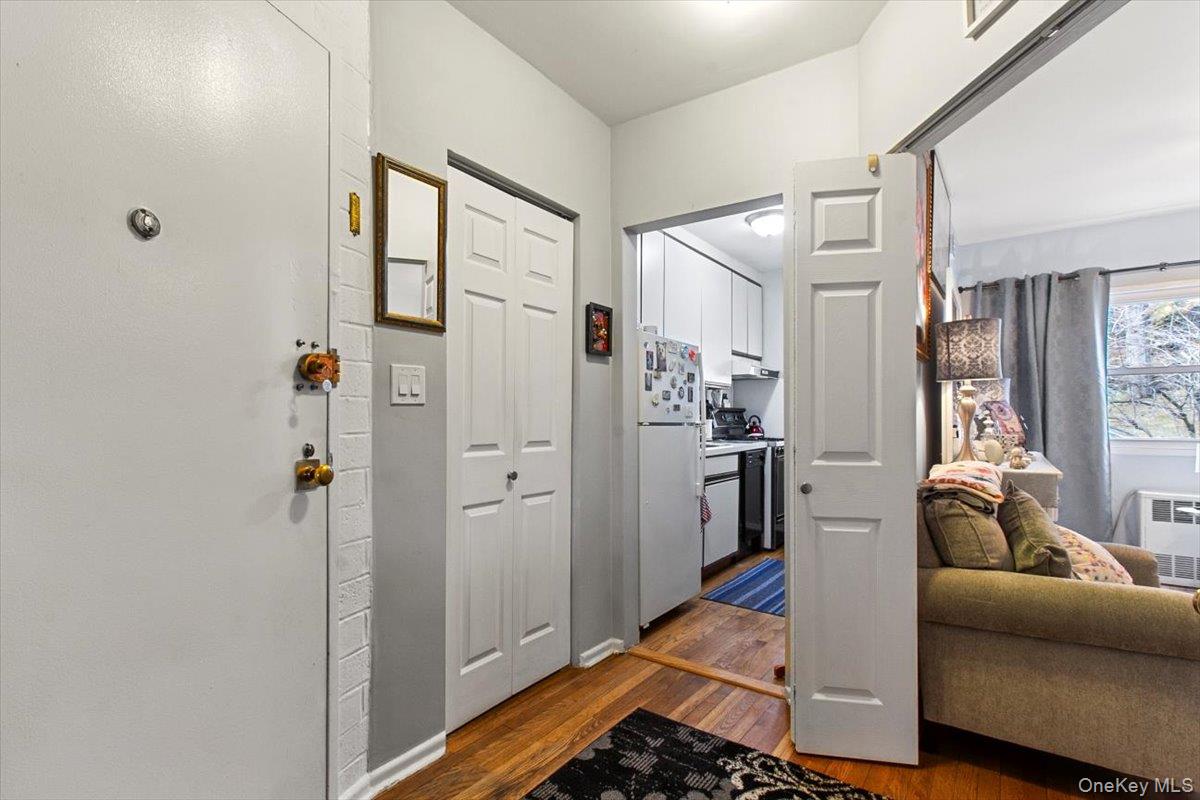 103 Wiltshire Road, Unit D11 Scarsdale, NY 10583 - Photo 12 of 23 a room with furniture and a rug