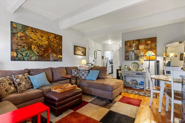 $235,000 | 103 Wiltshire Road, Unit D11, Scarsdale, NY 10583