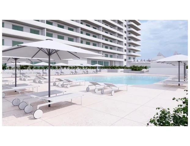 $2,295,000 | 5555 Collins Avenue, Unit PHC, Miami Beach, FL 33140