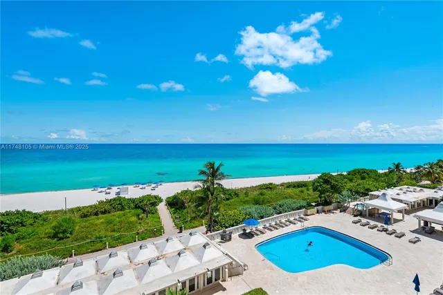 $2,295,000 | 5555 Collins Avenue, Unit PHC, Miami Beach, FL 33140