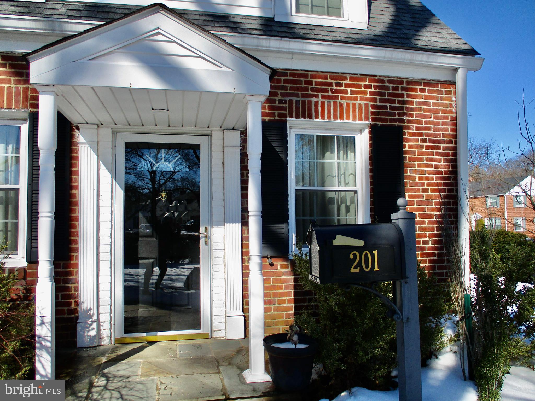 201 Canterbury Road Havertown, PA 19083 - Photo 5 of 58 Gallery Image 5