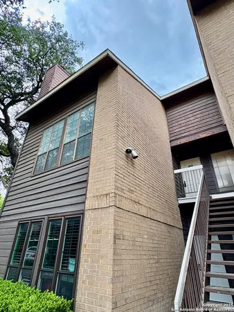 $875 | 8633 Datapoint Drive, San Antonio, TX 78229