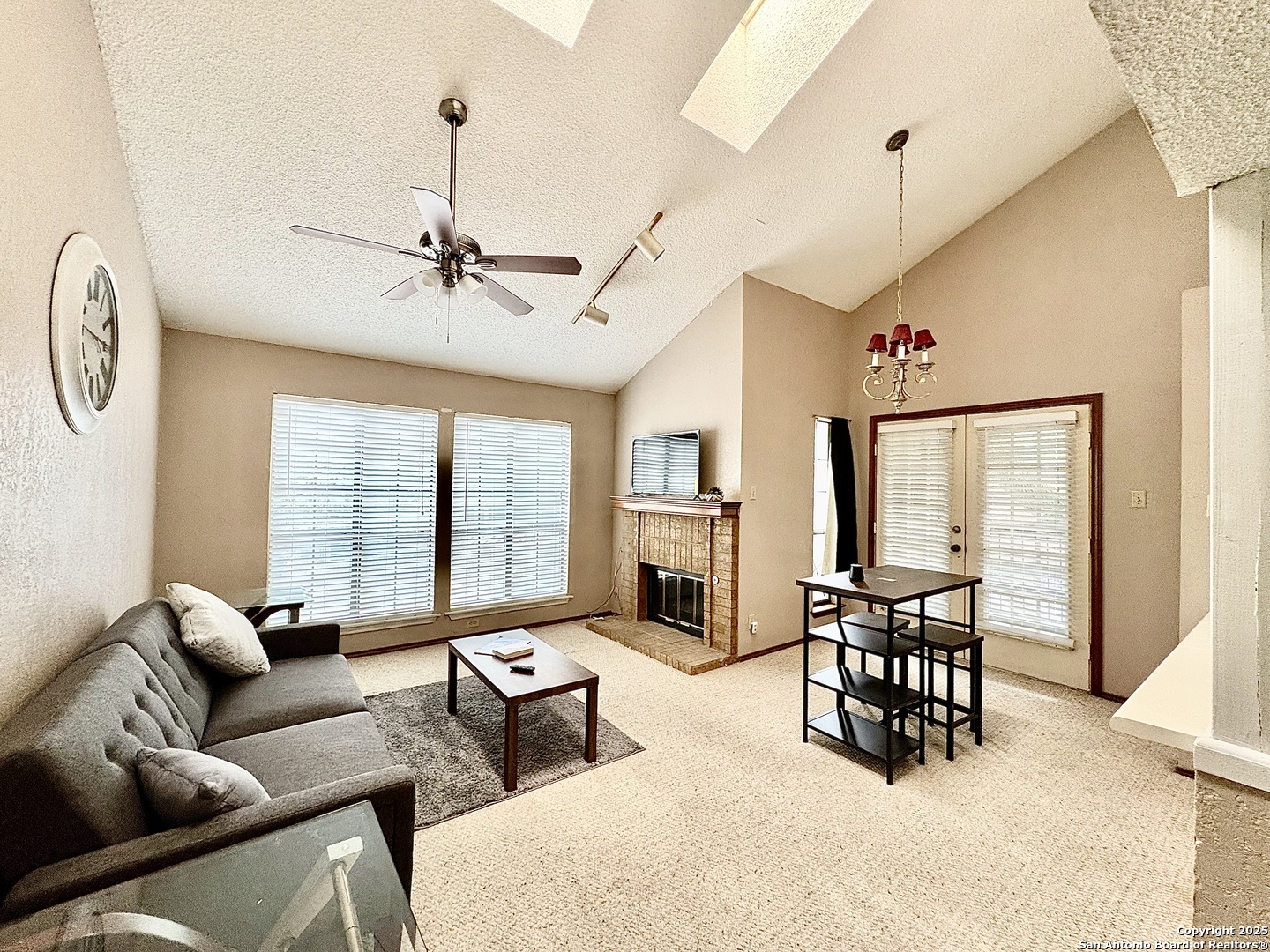 8633 Datapoint Drive San Antonio, TX 78229 - Photo 3 of 17