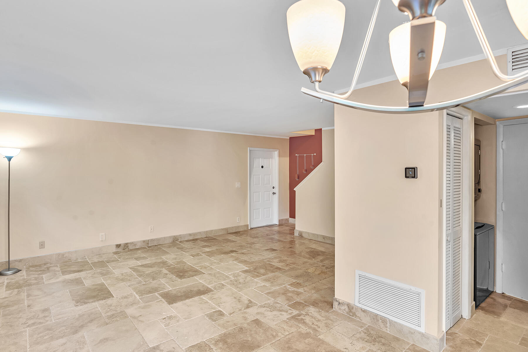 1945 Northwest 4th Avenue, Unit 32C Boca Raton, FL 33432 - Photo 14 of 52 a view of an entryway