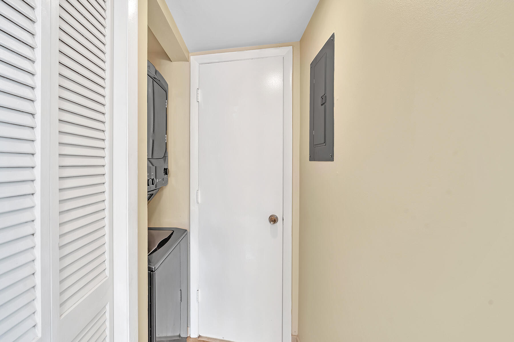 1945 Northwest 4th Avenue, Unit 32C Boca Raton, FL 33432 - Photo 32 of 52 DSC00181