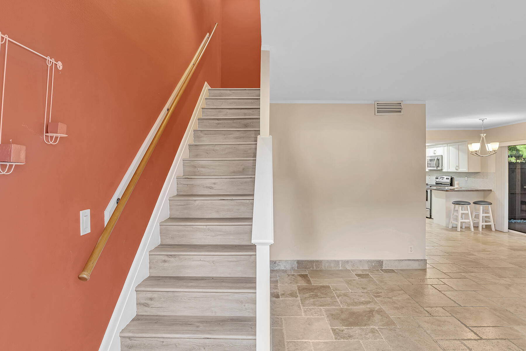 1945 Northwest 4th Avenue, Unit 32C Boca Raton, FL 33432 - Photo 6 of 52 a view of entryway and hall