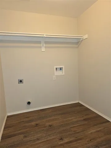 $1,900 | 1600 Wickham Drive, Burleson, TX 76028