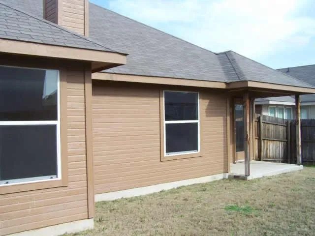 $1,900 | 1600 Wickham Drive, Burleson, TX 76028