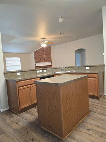 $1,900 | 1600 Wickham Drive, Burleson, TX 76028