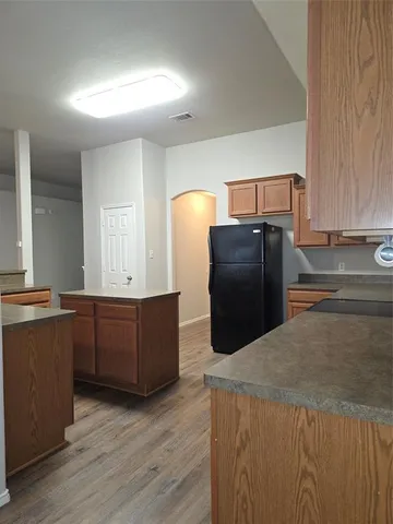 $1,900 | 1600 Wickham Drive, Burleson, TX 76028