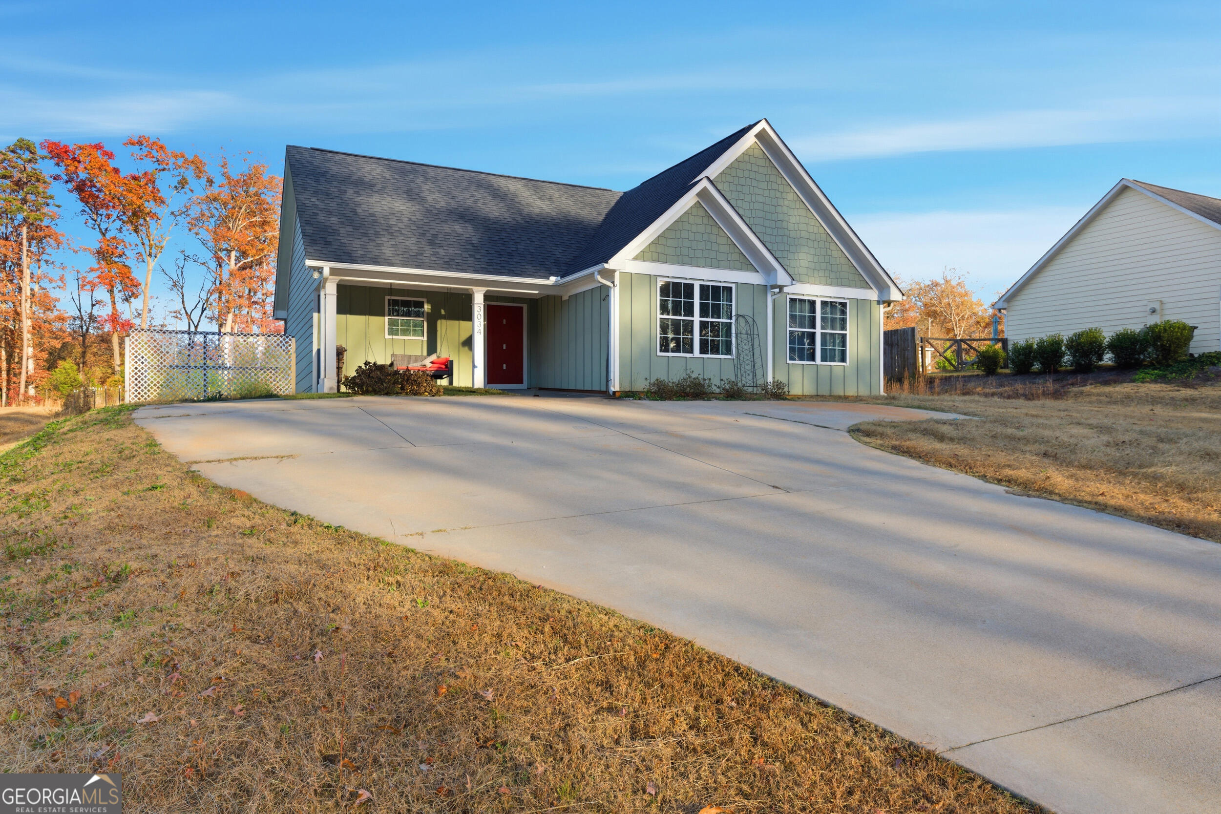 3034 Mt Hebron Road Hartwell, GA 30643 - Photo 3 of 21 a front view of a house with a yard