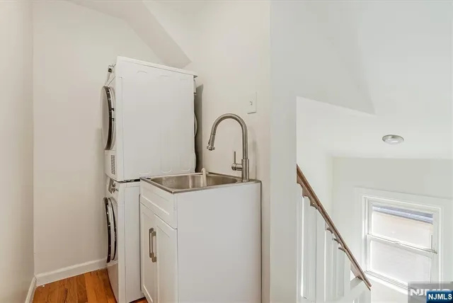 a close view of sink and tap