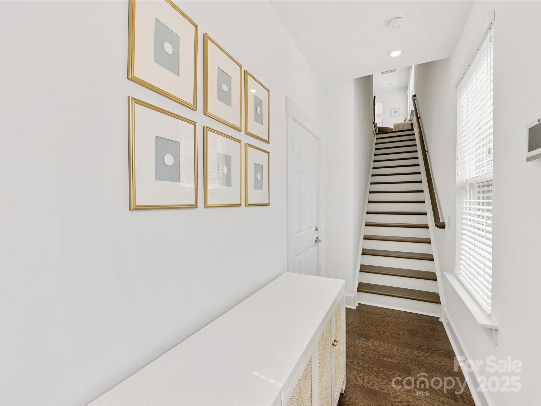 4027 Capital Ridge, Unit 10 Charlotte, NC 28205 - Photo 4 of 34 a view of a hallway with entryway
