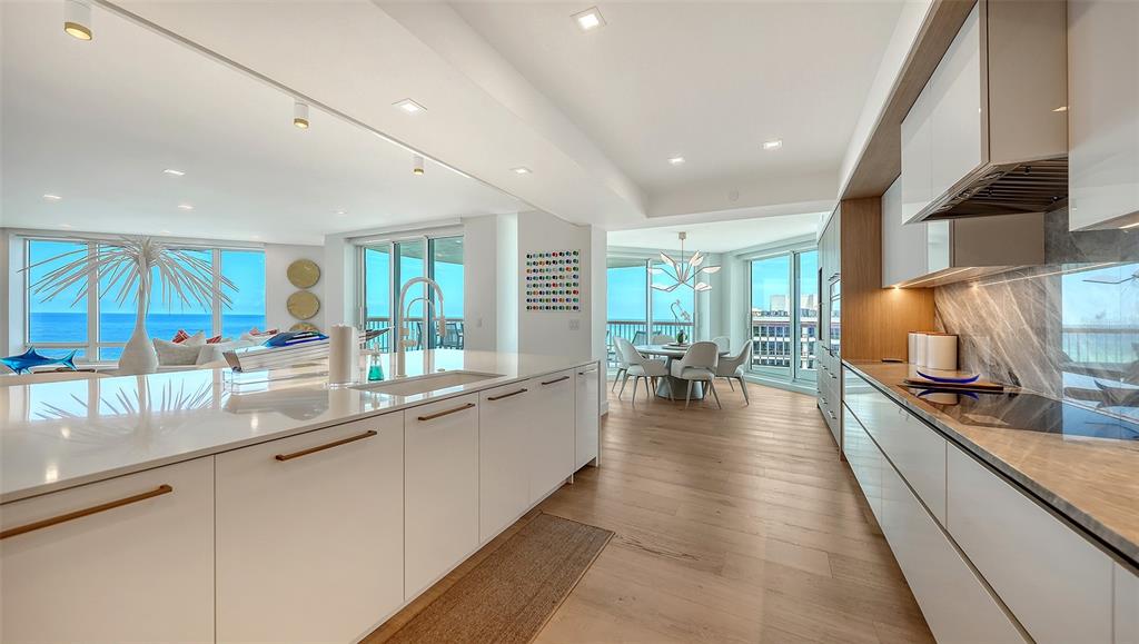 455 Longboat Club Road, Unit 905 Longboat Key, FL 34228 - Photo 28 of 75 Gallery Image 28