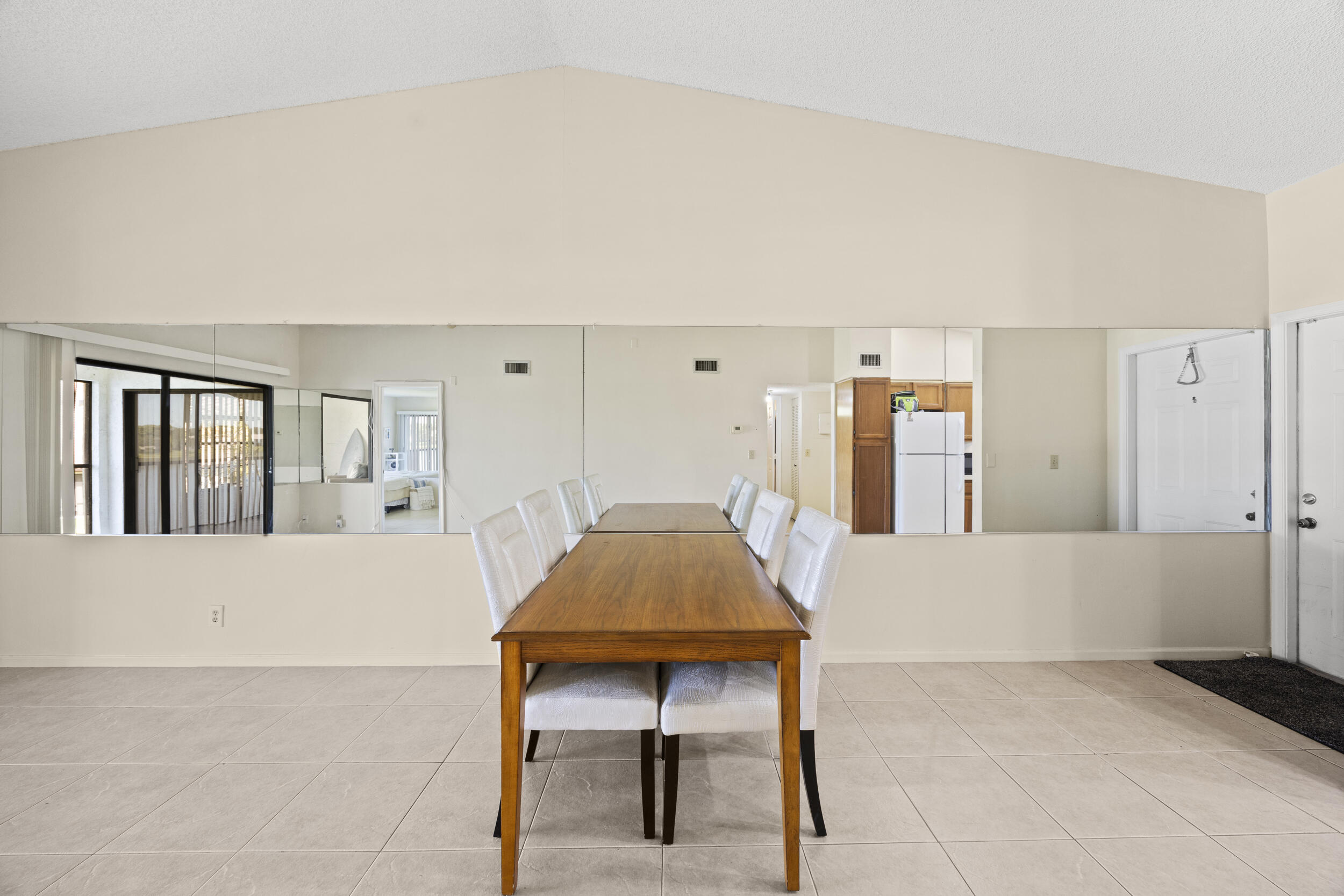 2600 Greenwood Terrace, Unit G201 Boca Raton, FL 33431 - Photo 4 of 32 6_453a0711