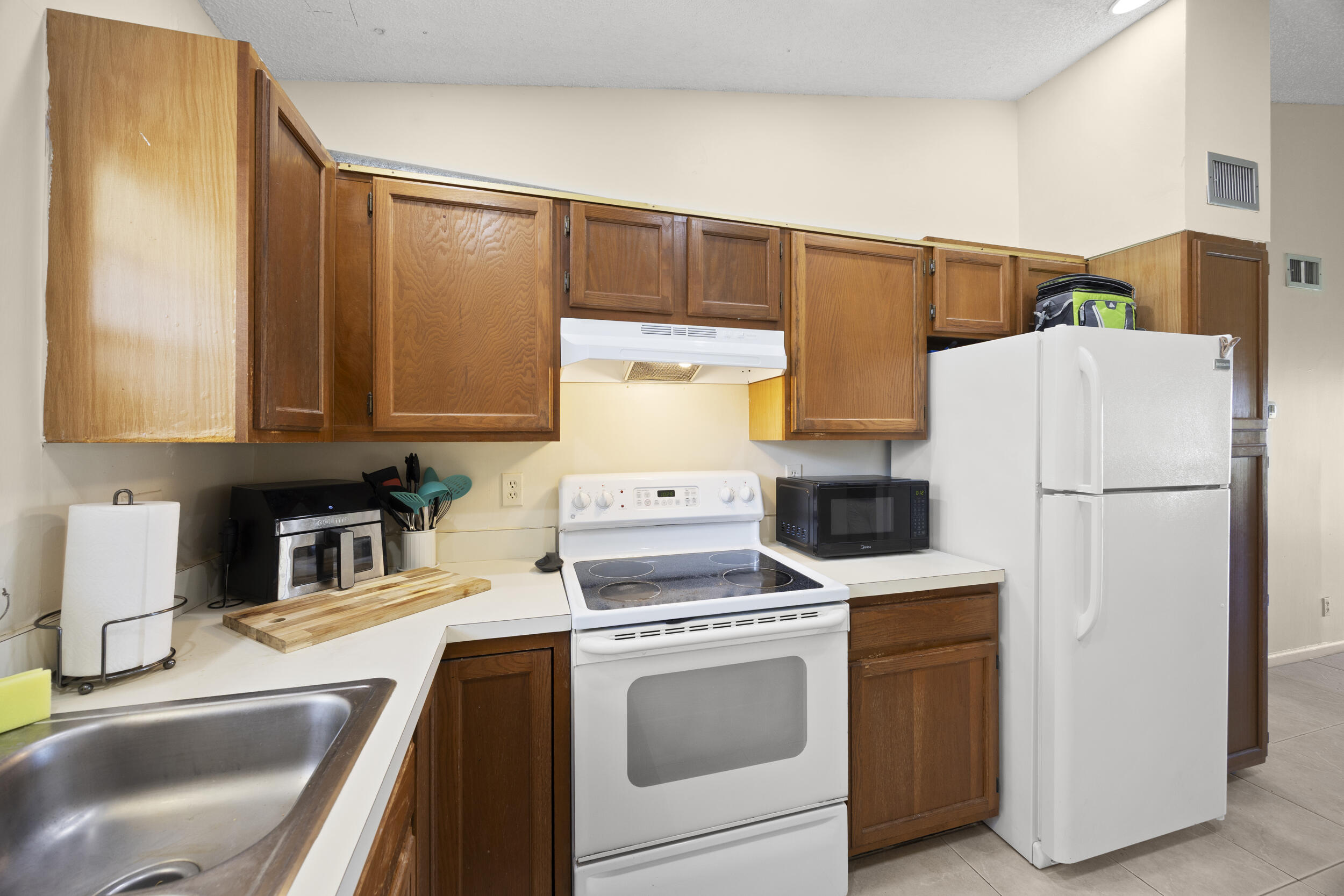 2600 Greenwood Terrace, Unit G201 Boca Raton, FL 33431 - Photo 9 of 32 11_453a0726
