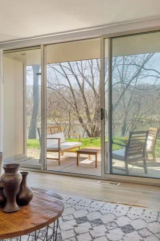 $249,500 | 6000 East Lake Drive, Unit 1D, Lisle, IL 60532