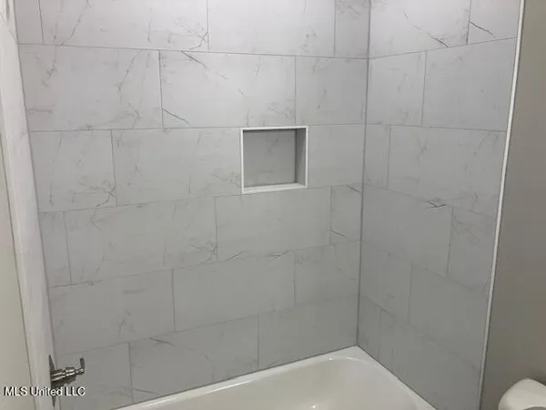 $434,900 | 1721 Baisley Drive, Nesbit, MS 38651