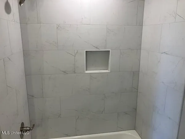 $434,900 | 1721 Baisley Drive, Nesbit, MS 38651