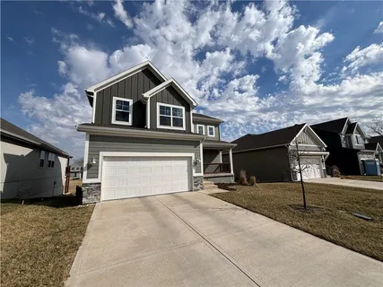 $455,000 | 3813 Southwest Maryville Place, Lee's Summit, MO 64082