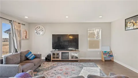 $480,000 | 3813 Southwest Maryville Place, Lee's Summit, MO 64082