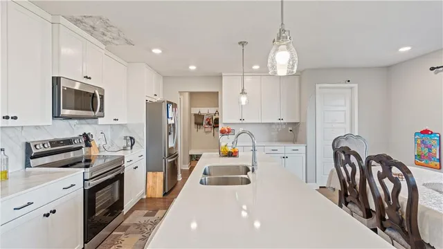 $480,000 | 3813 Southwest Maryville Place, Lee's Summit, MO 64082