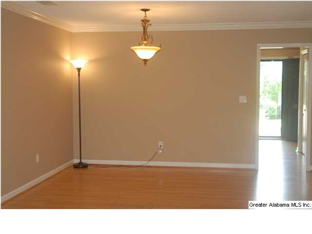 204 Ridge Park Circle Birmingham, AL 35216 - Photo 8 of 18